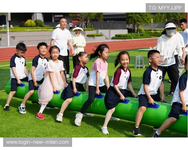 学校运动会创新项目吸引家长参与观看，学校运动会趣味项目